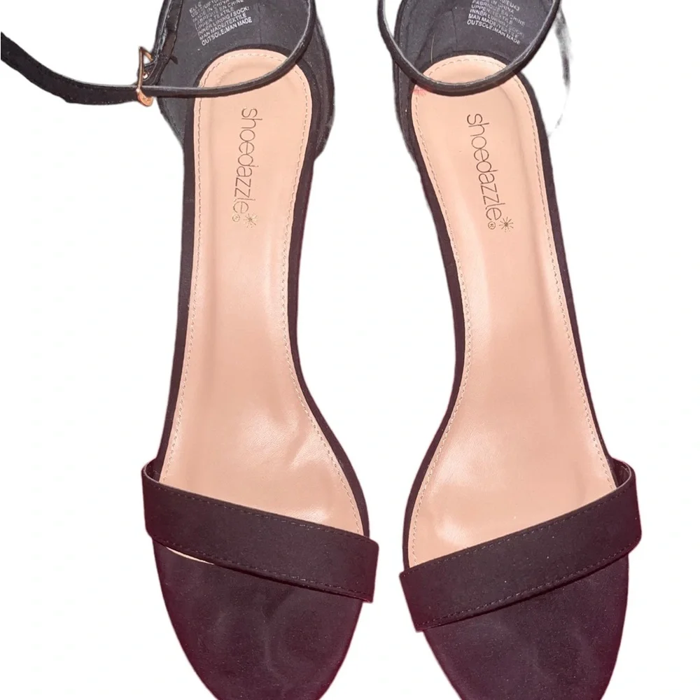 Heels - Picture 2 of 3